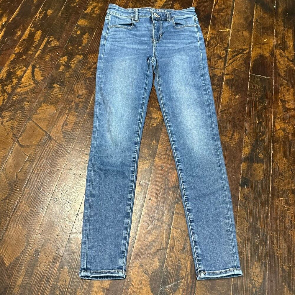 American Eagle distressed blue size 4 normcore jeggings